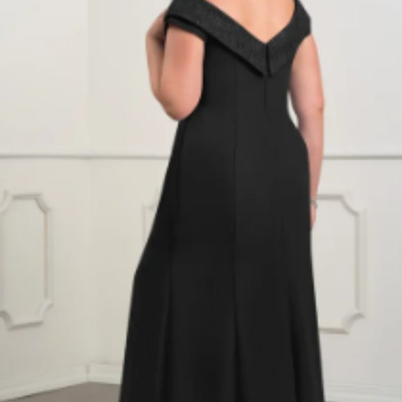 Azazie Cupid Dress/Formal - Picture 2 of 3